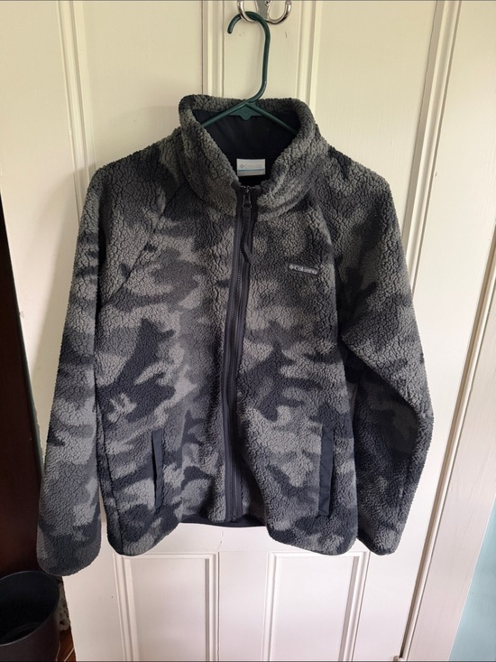 Columbia Gray Camouflage Sherpa Fleece Jacket